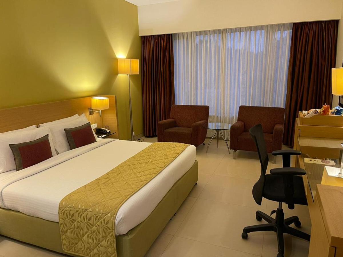 Radha Regent Electronic City Bangalore Exteriör bild