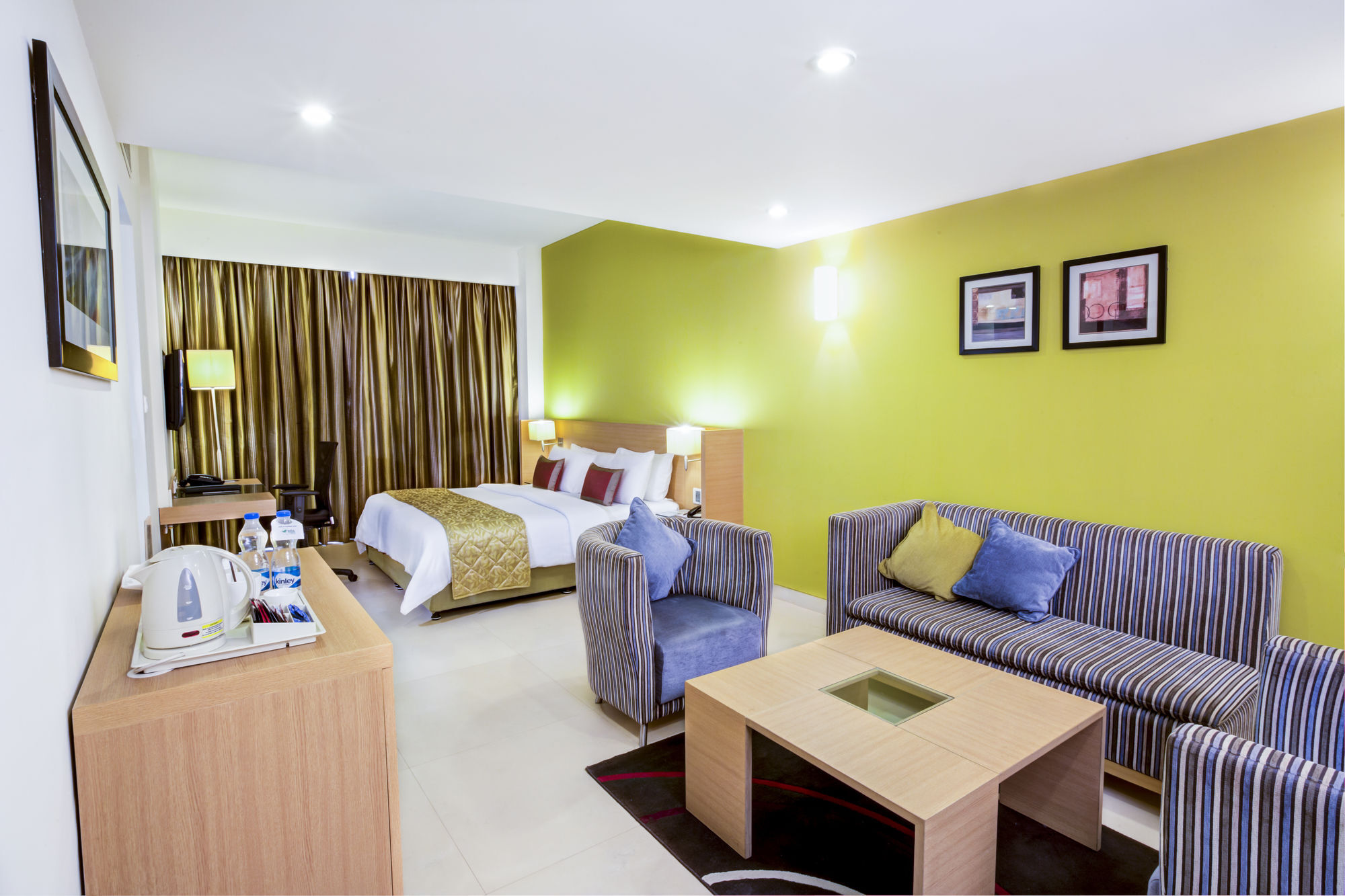 Radha Regent Electronic City Bangalore Exteriör bild